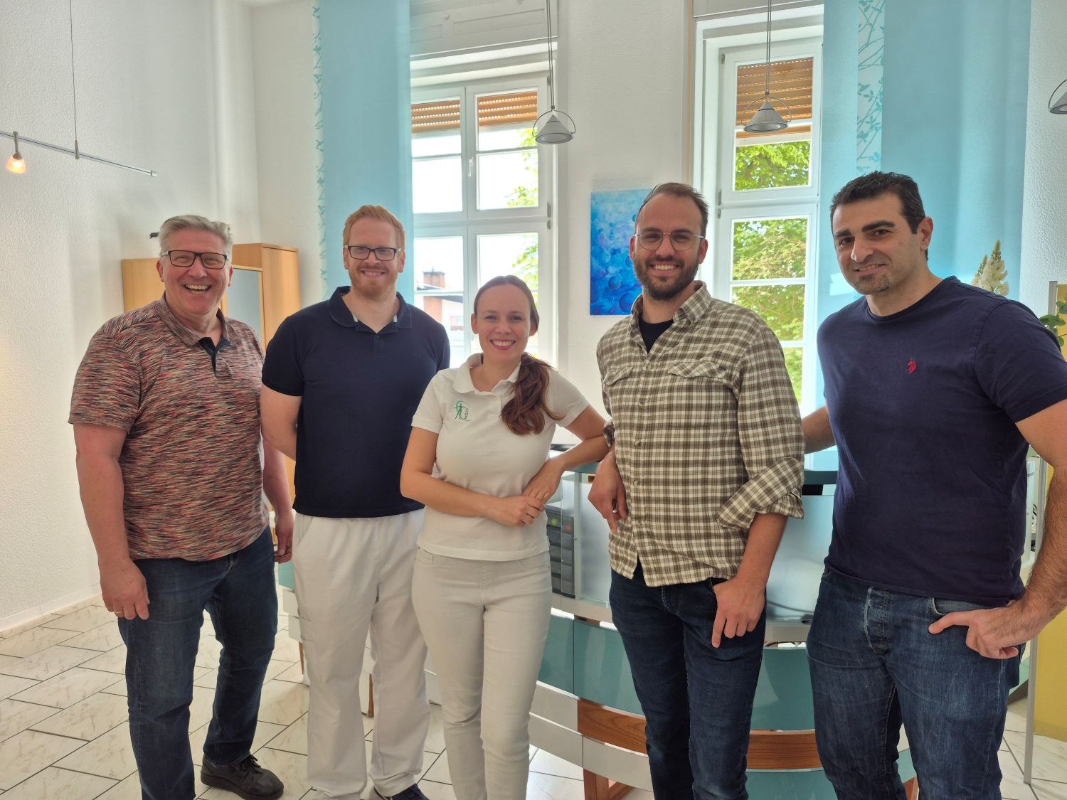 v.l.n.r: Dr. Oliver Sotke, Dr. Finn Rampoldt, Dr. Tina Lehr, Dr. Philipp Kleemann, Dr. Armond Ghazari